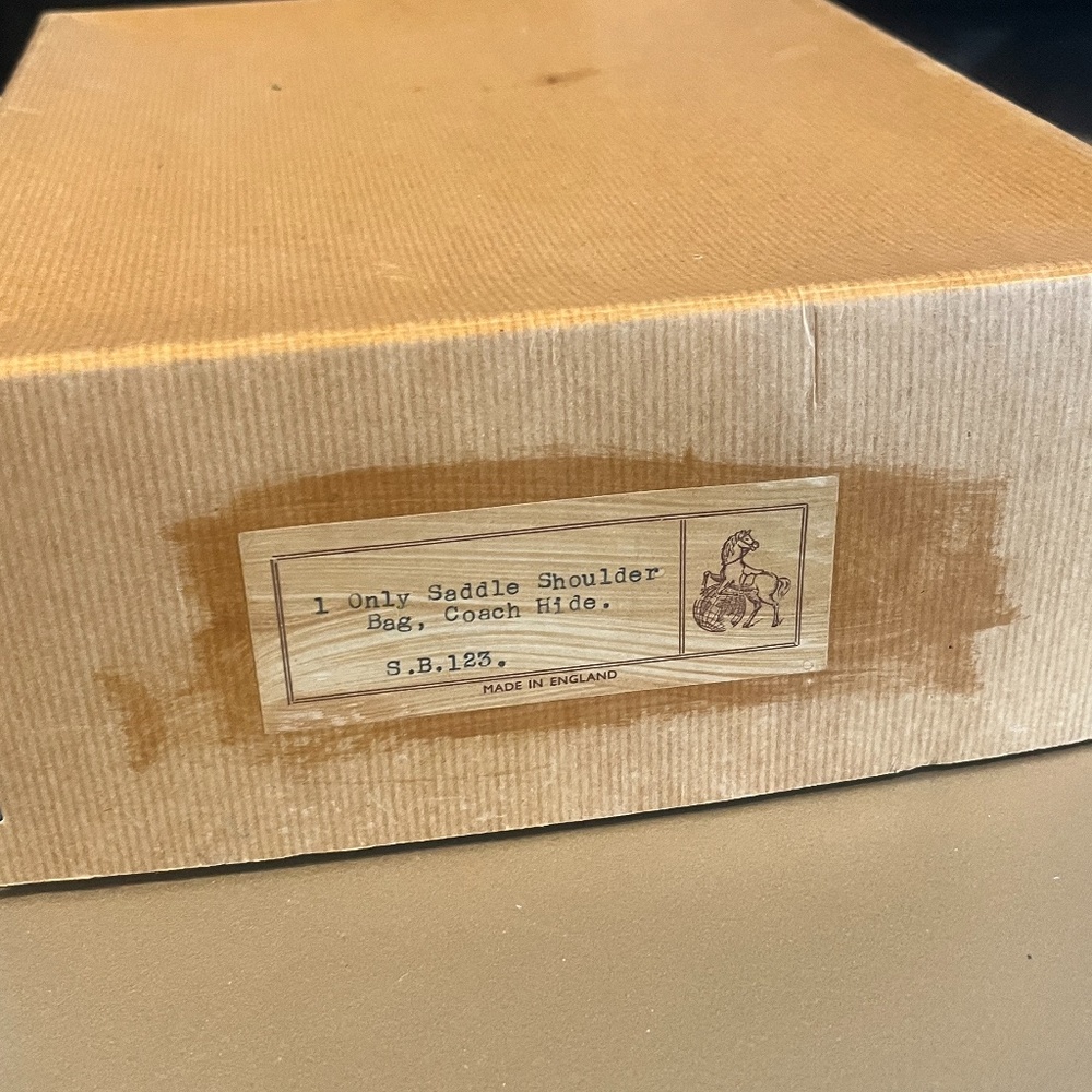 VINTAGE COACH HIDE EQUESTRIAN SHOULDER BAG - Picture 2 of 9